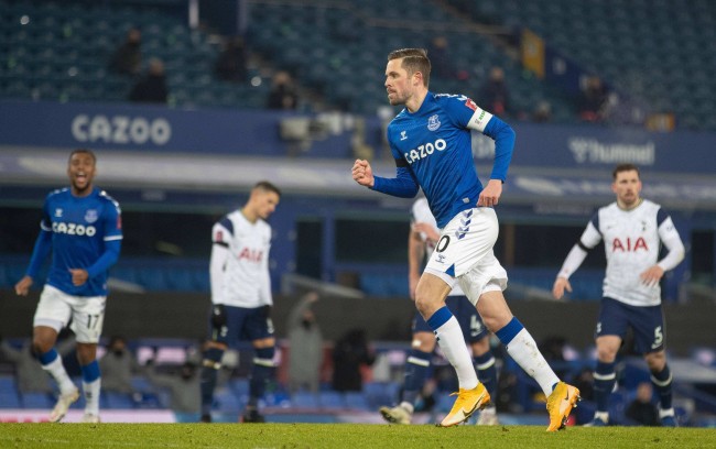 所有球迷和 所有球迷和