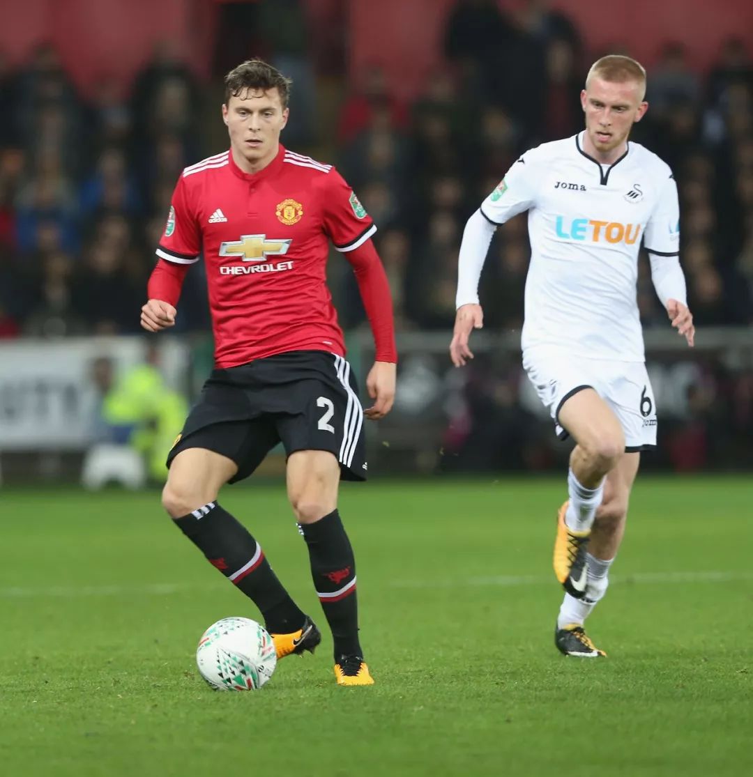 对整个足球 对整个足球